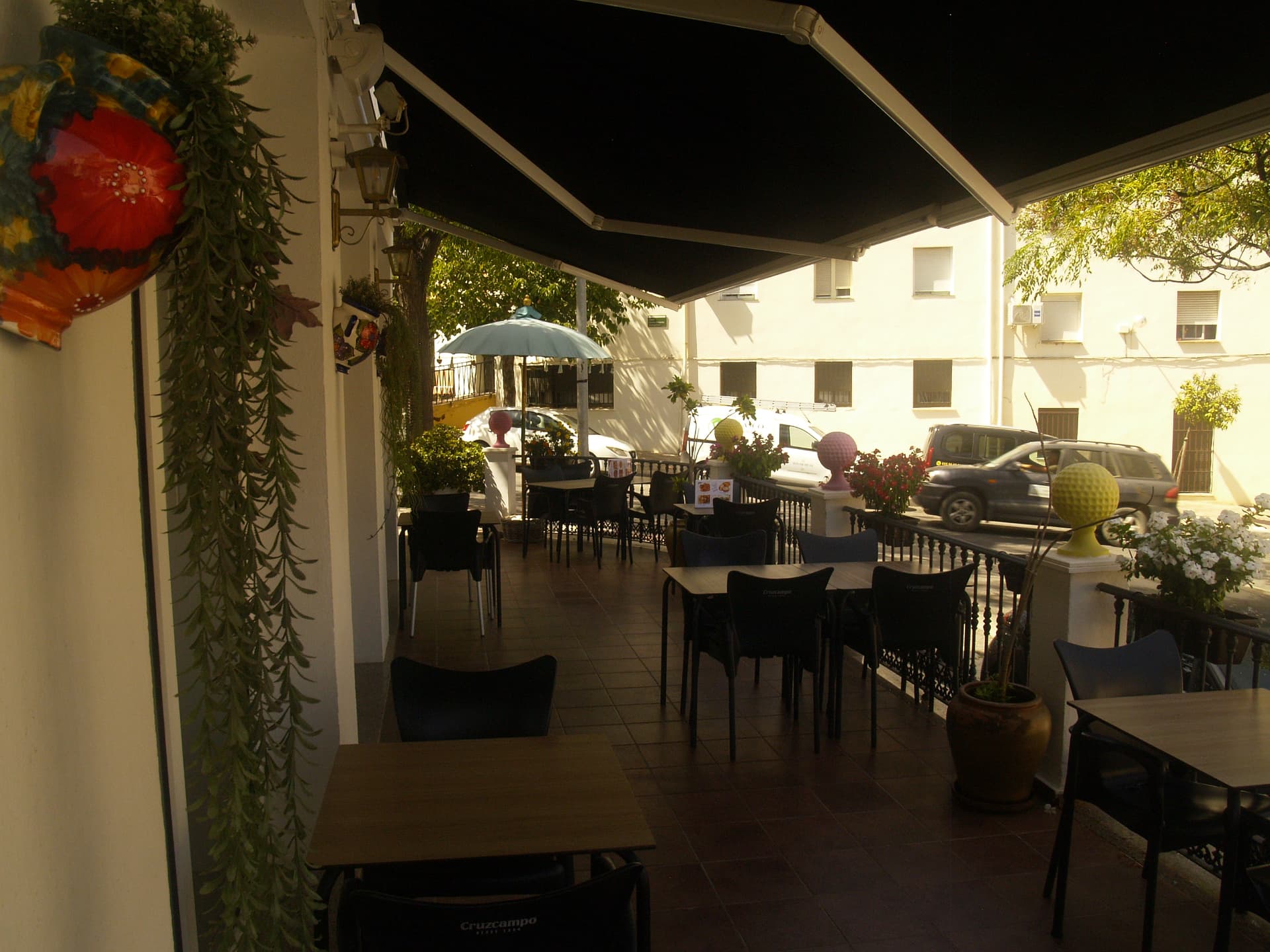 Namaste India San Pedro de Alcántara — Shaded terrace seating